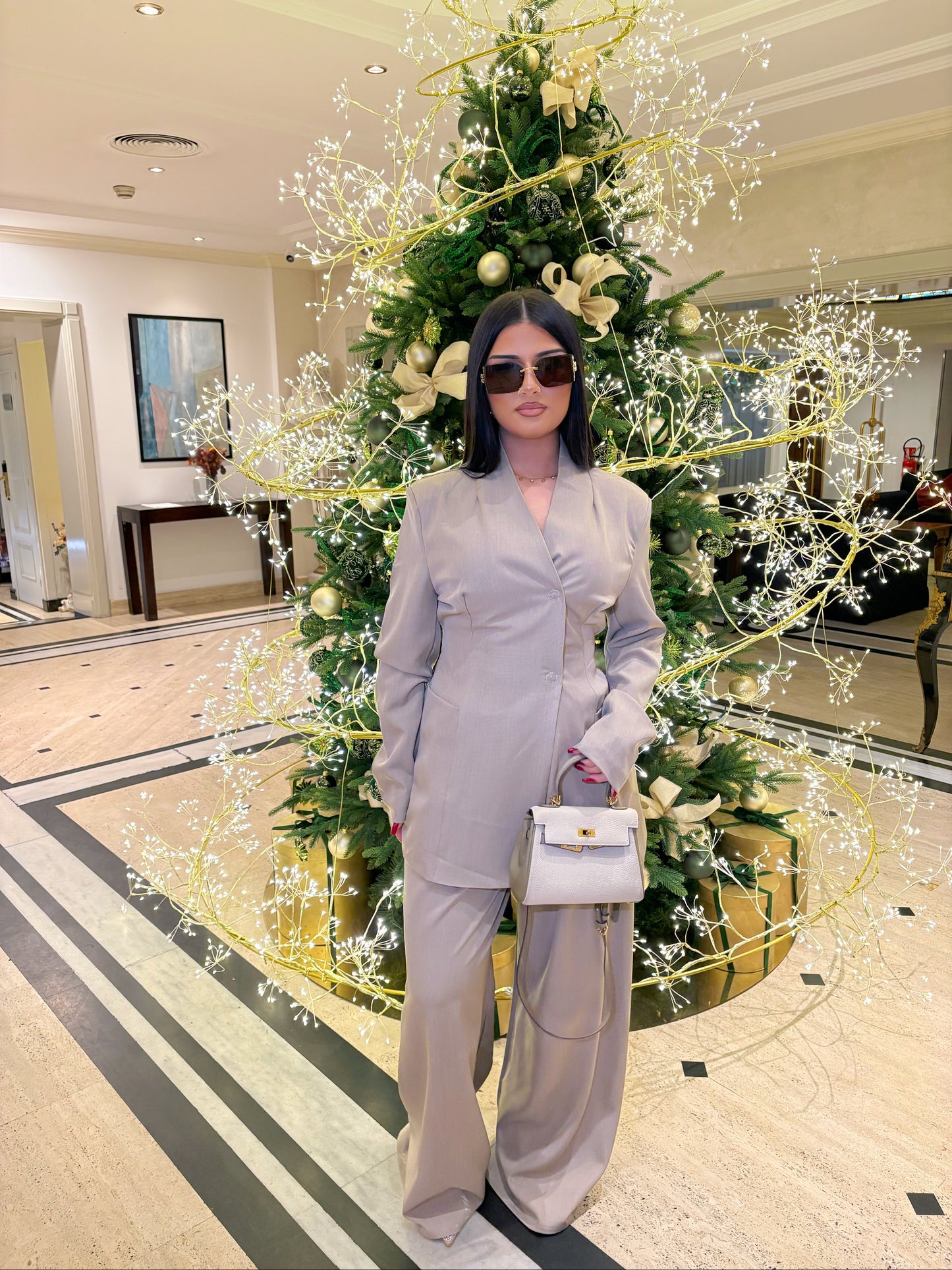 ENSEMBLE CINTRÉ PRINCESSE ELA