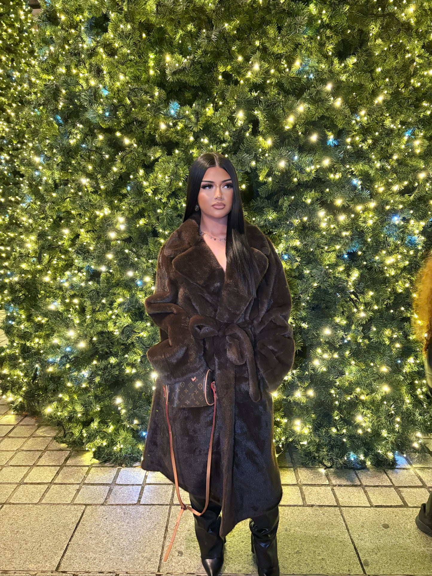 MANTEAU LONG EFFET FOURRURE PRINCESSE ROMY