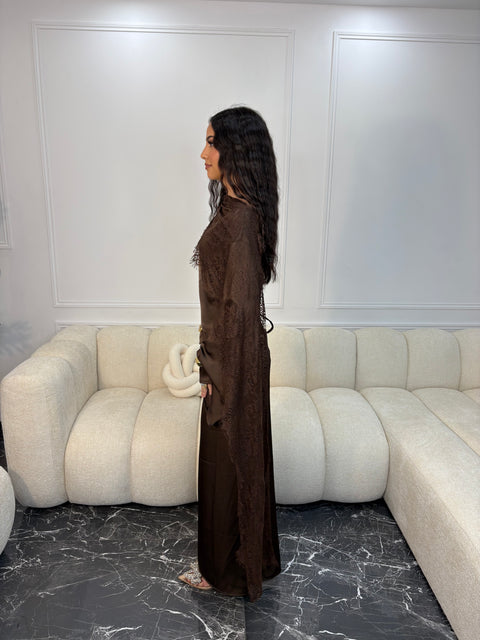 ROBE CINTREE A DENTELLE PRINCESSE JADE