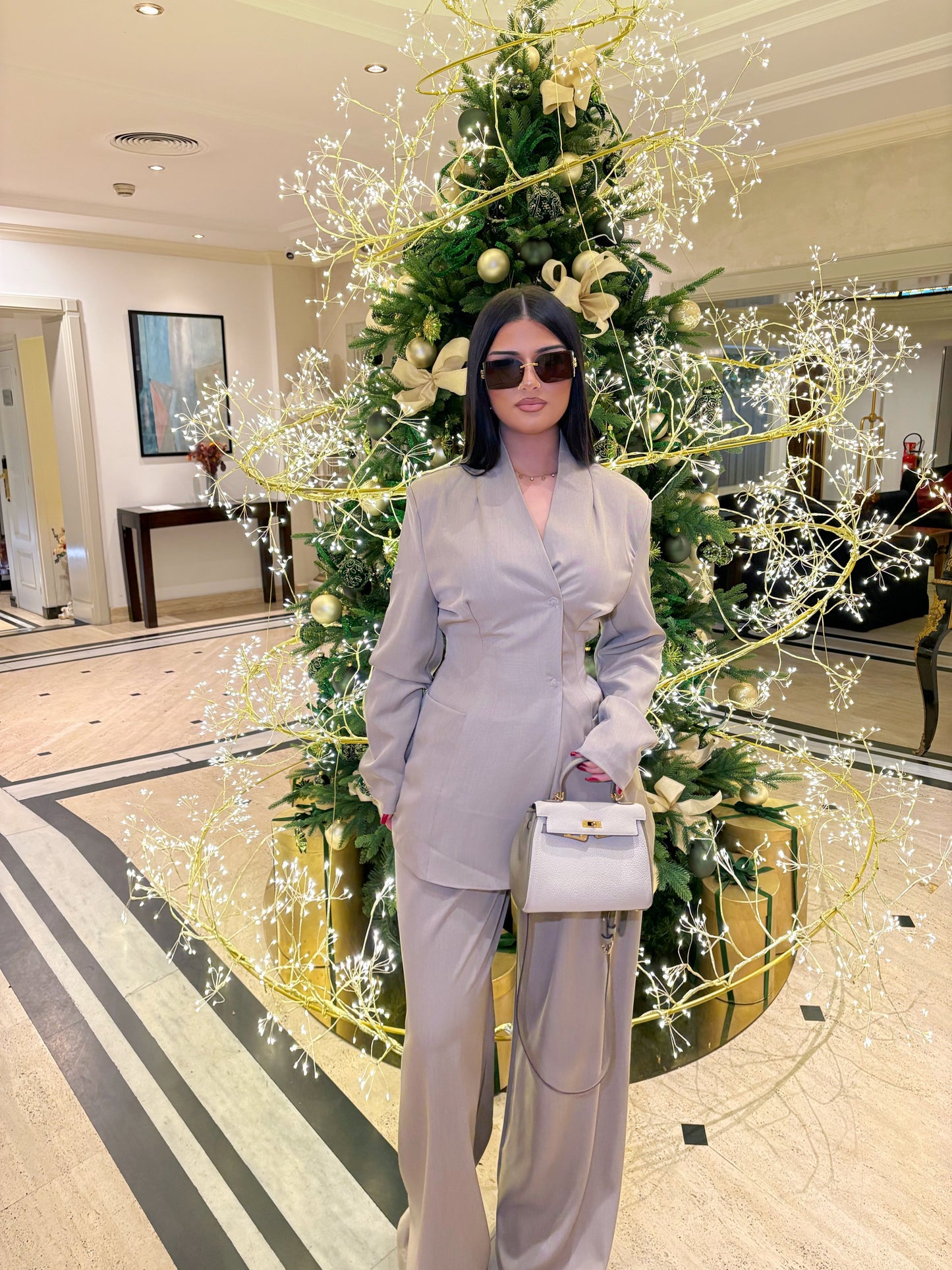 ENSEMBLE CINTRÉ PRINCESSE ELA