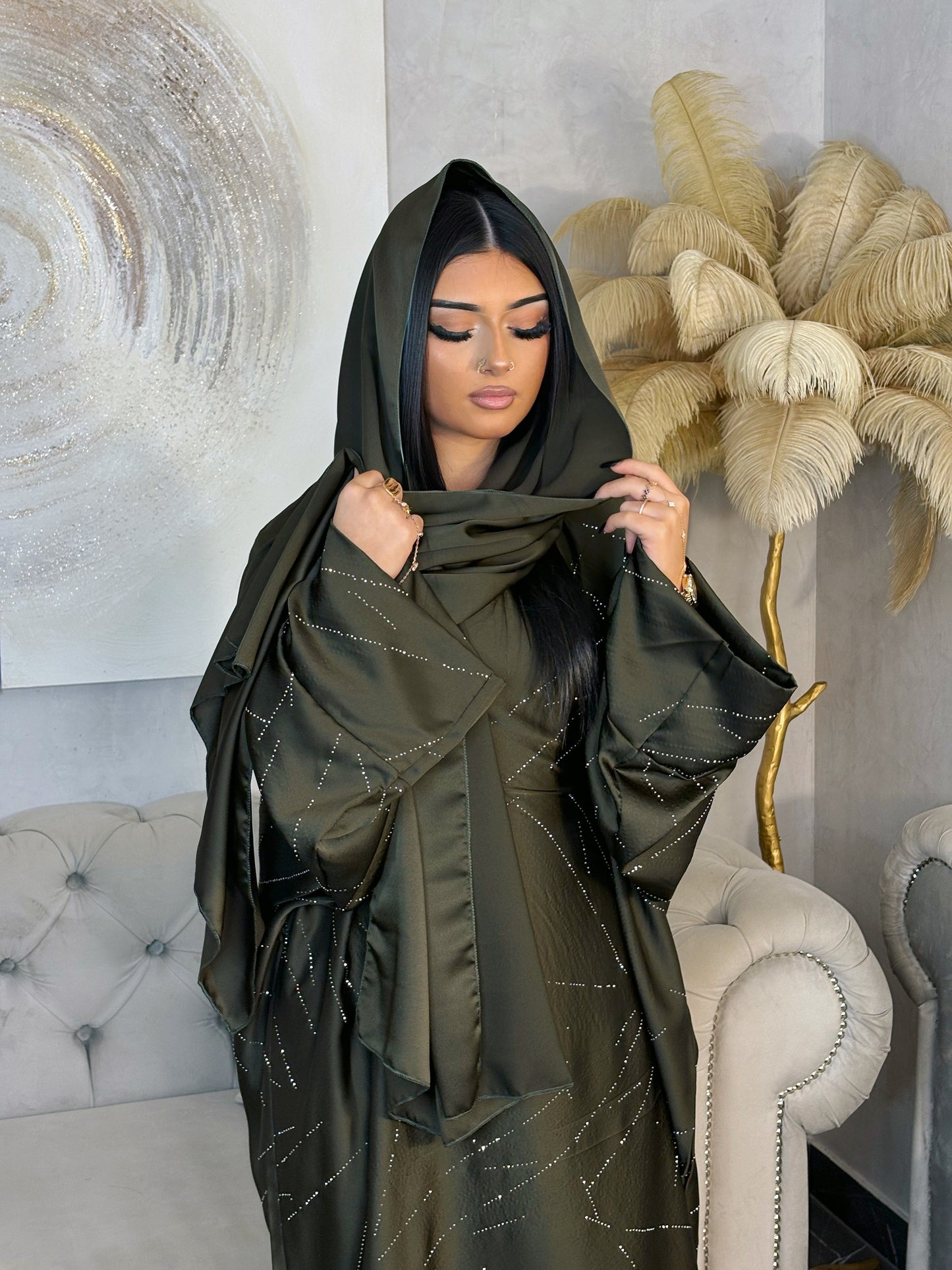 ABAYA A STRASS CINTREE AVEC VOILE