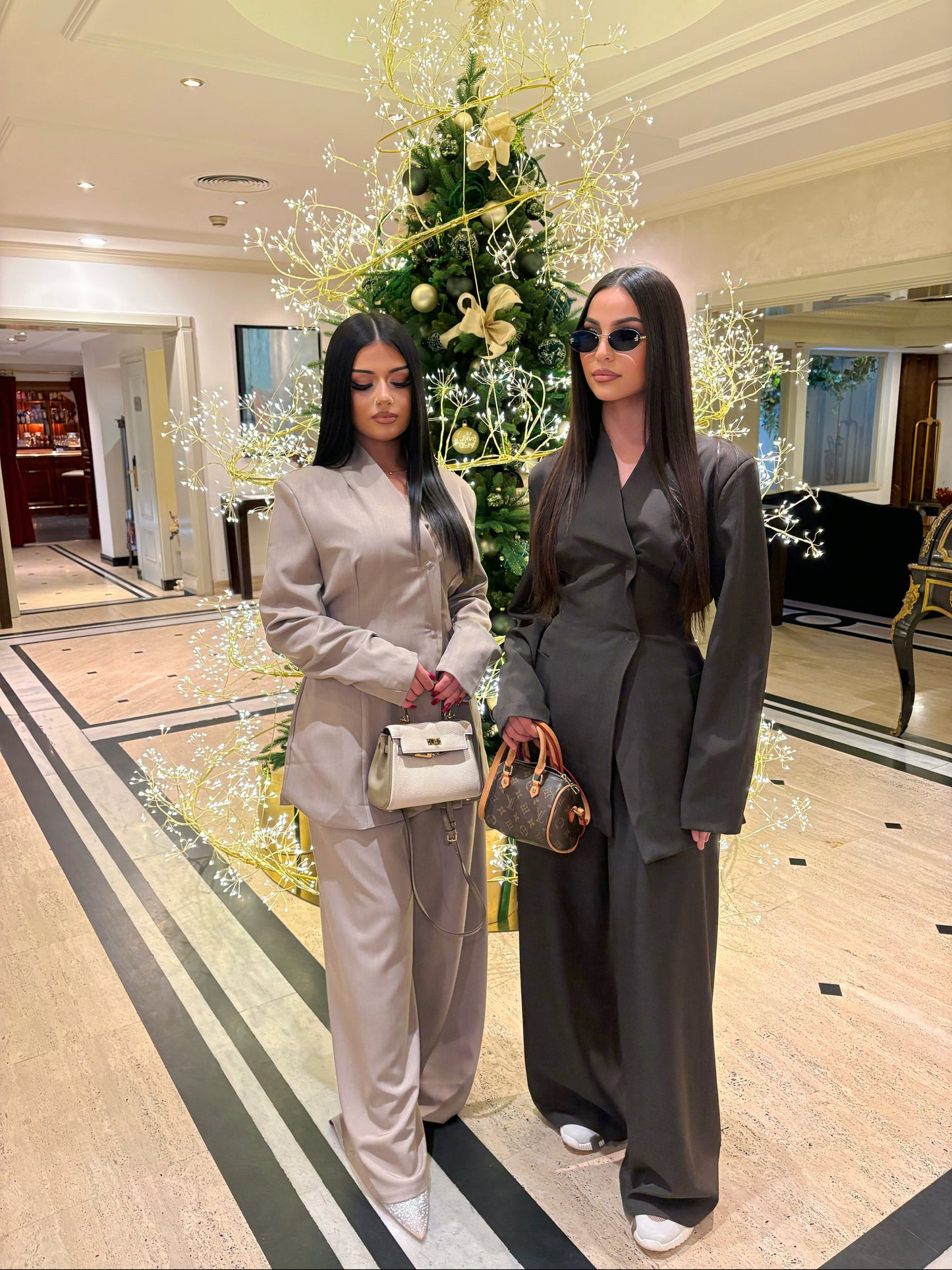 ENSEMBLE CINTRÉ PRINCESSE ELA