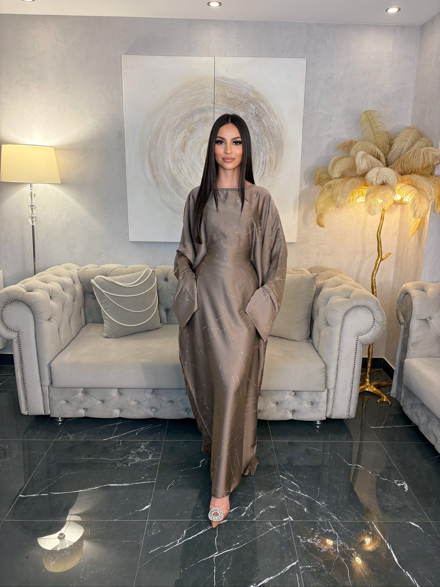 ABAYA A STRASS CINTREE AVEC VOILE