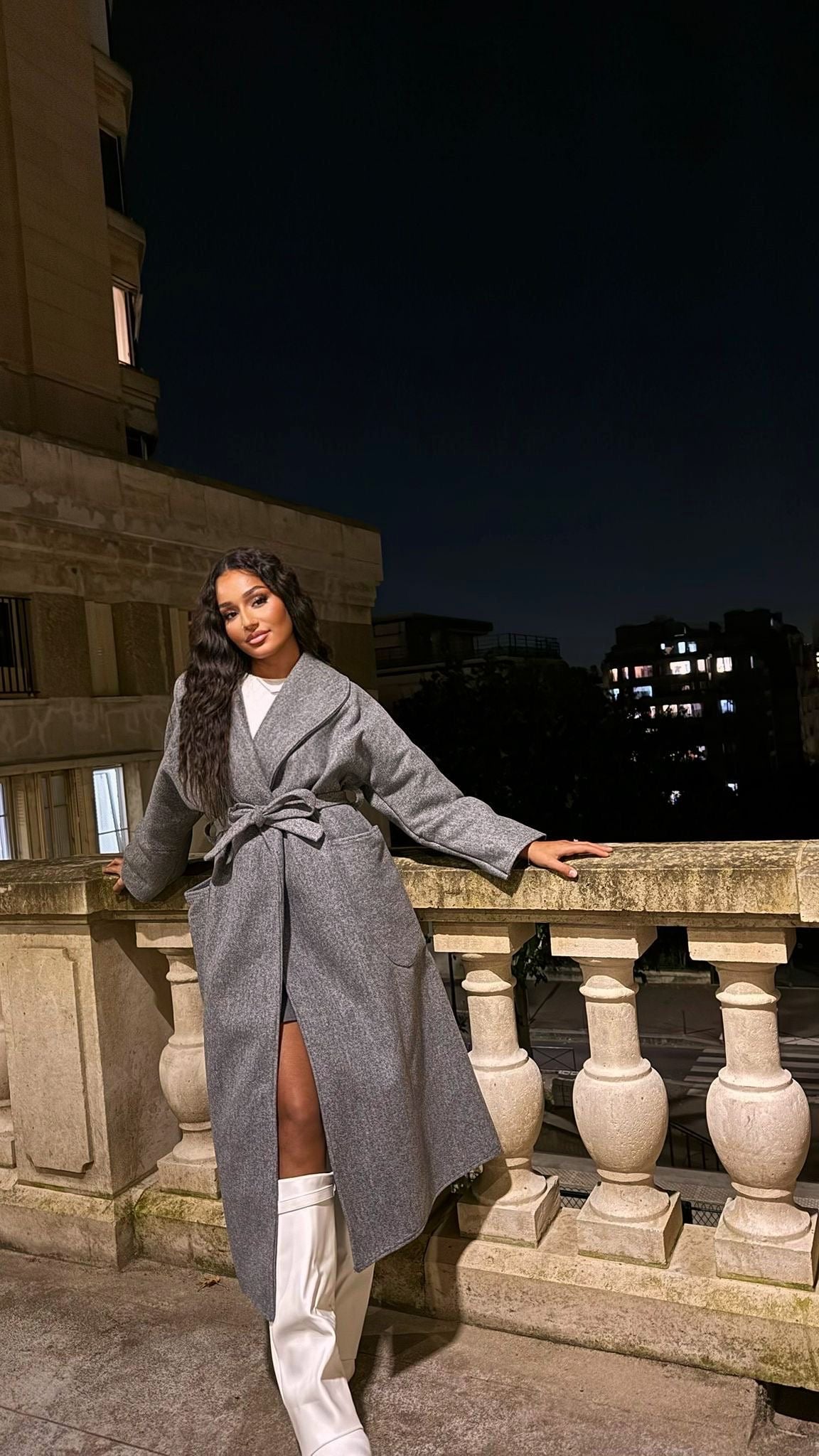 MANTEAU LONG AVEC CEINTURE PRINCESSE CHLOÉ