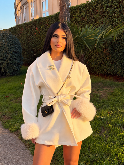 VESTE FOURURE CEINTURÉE PRINCESSE YARA